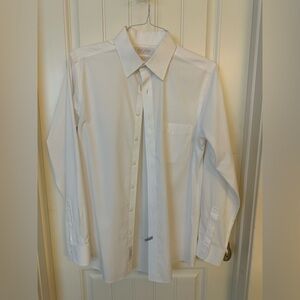 Roundtree & Yorke Classic White Dress Shirt